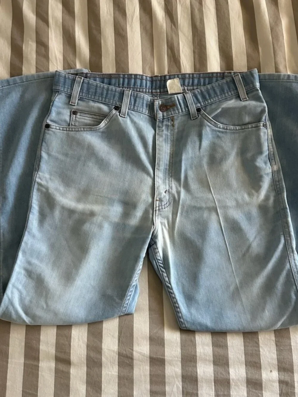 Vintage Levi's Action Jeans Light Wash Size 32 x 28